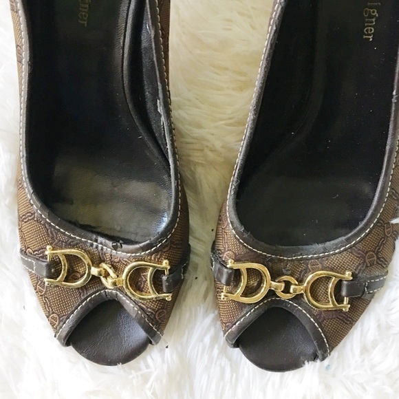 Etienne Aigner Brown Logo Print Peep Toe Heel 6.5 - Picture 4 of 7